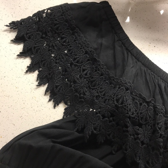 Lace + Viscose black dress - Picture 7 of 8